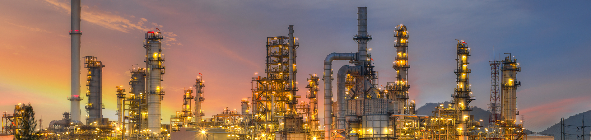 Oil,Refinery,Industry,And,Oil,Storage,Tank,Factory